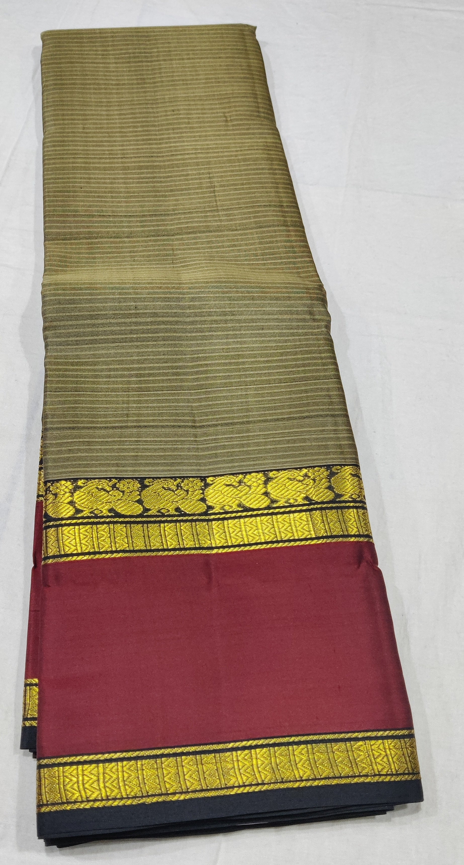 17231  Pure Silk Double Pet Annapakshi border Black- Maroon border with Grey body