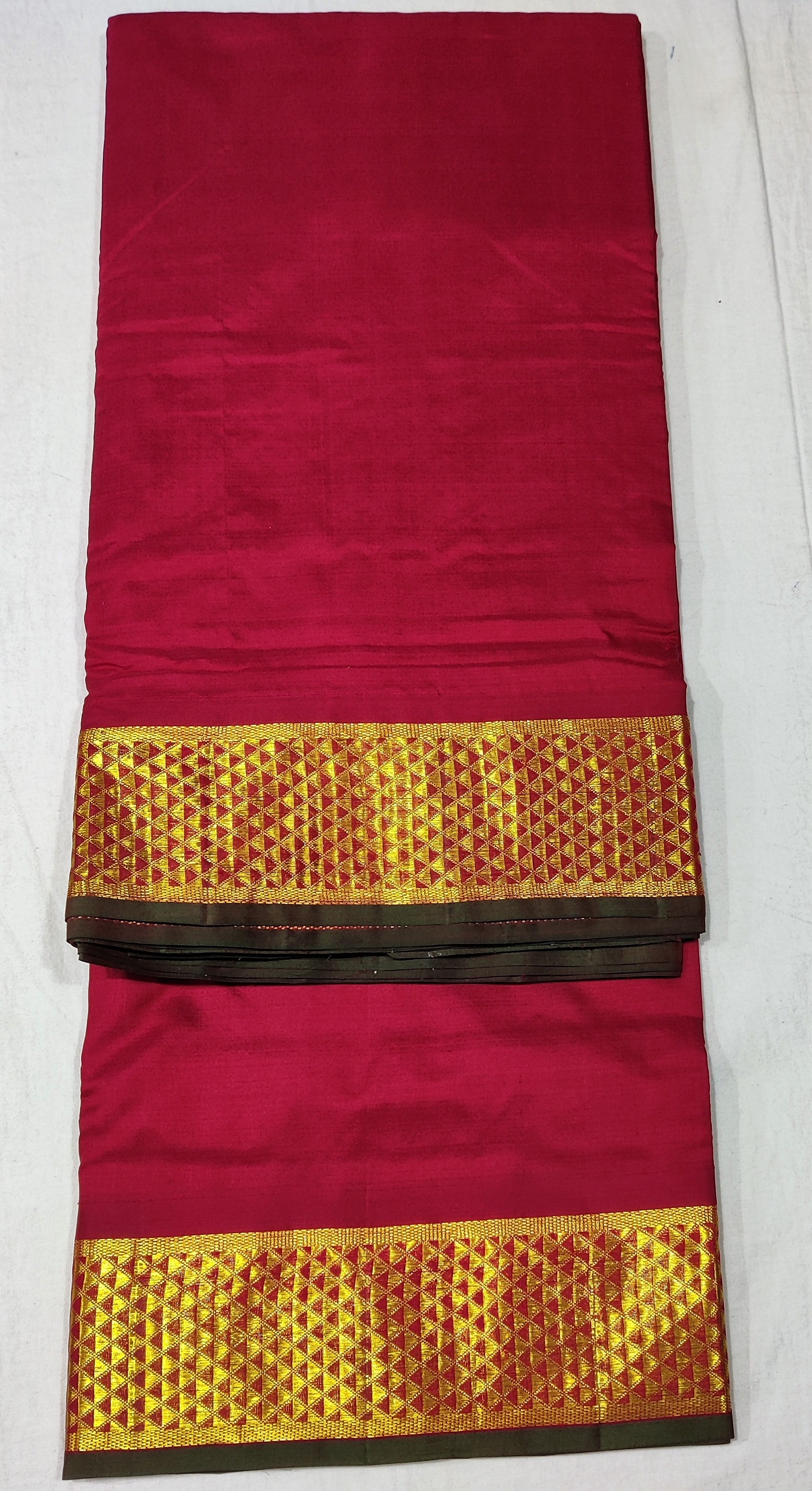 5 Pure Silk 9 Yards , Pure Zari, Diamond Border, Arakku, Koorai Wedding Saree