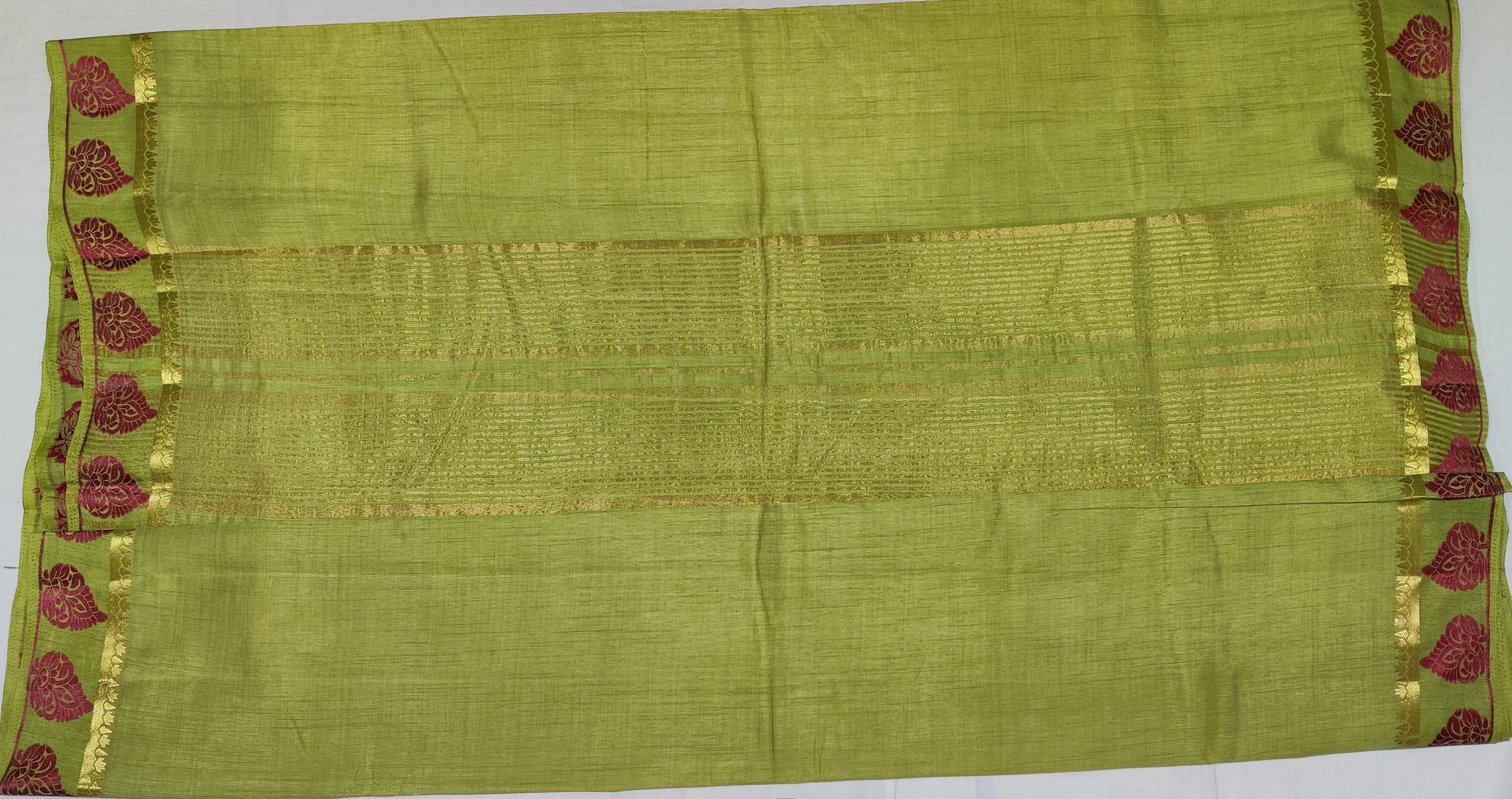 33344 Semi Raw Silk Saree,Zari embossed Thread Red Border, Self Zari Lines Pallu, Green body